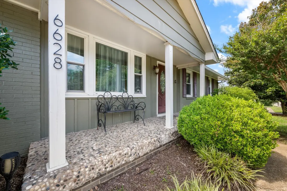 6628 Cabot Dr, Nashville, TN 37209 - #1