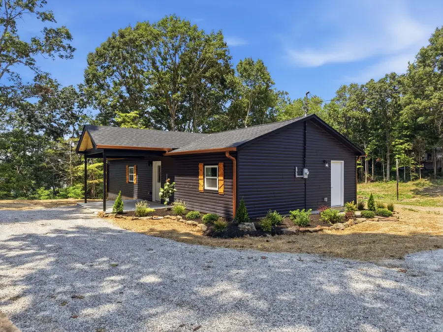 265 Kennedy St, McMinnville, TN 37110 - #2