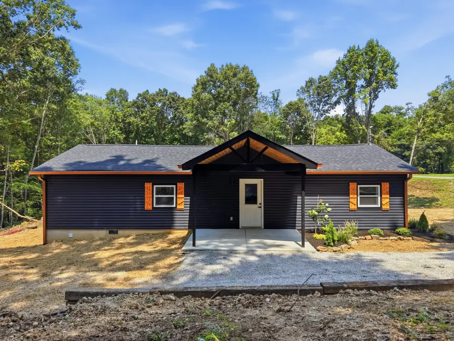 265 Kennedy St, McMinnville, TN 37110 - #3