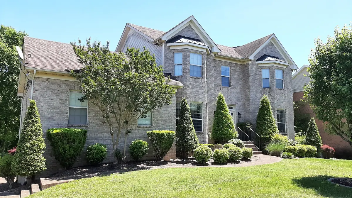 3809 Park Royal Ln, Antioch, TN 37013 - #1