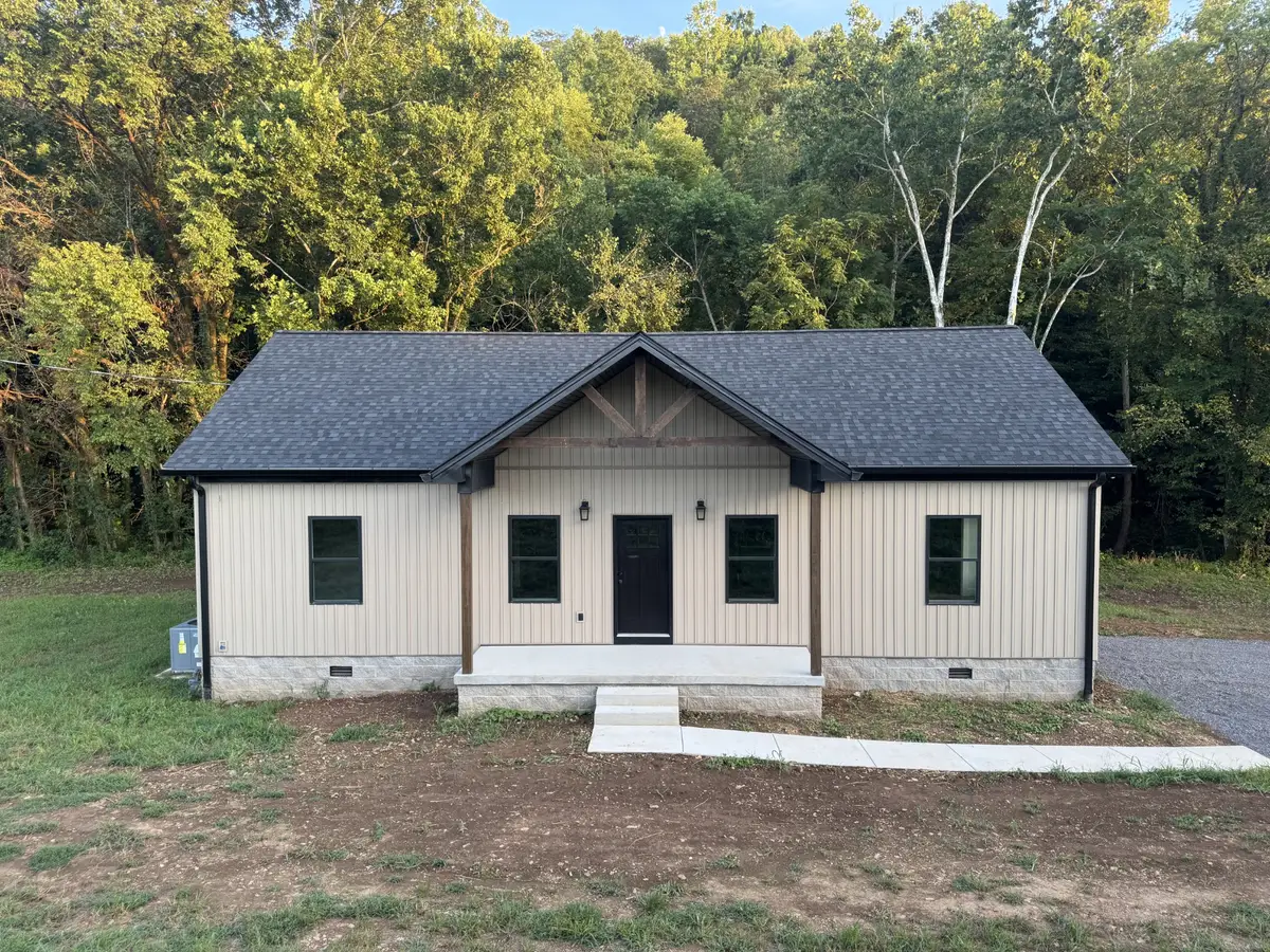 26 Sloan Branch Rd, Pleasant Shade, TN 37145 - #1