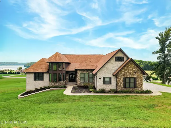 1005 Enchanted Drive, Dandridge, TN 37725