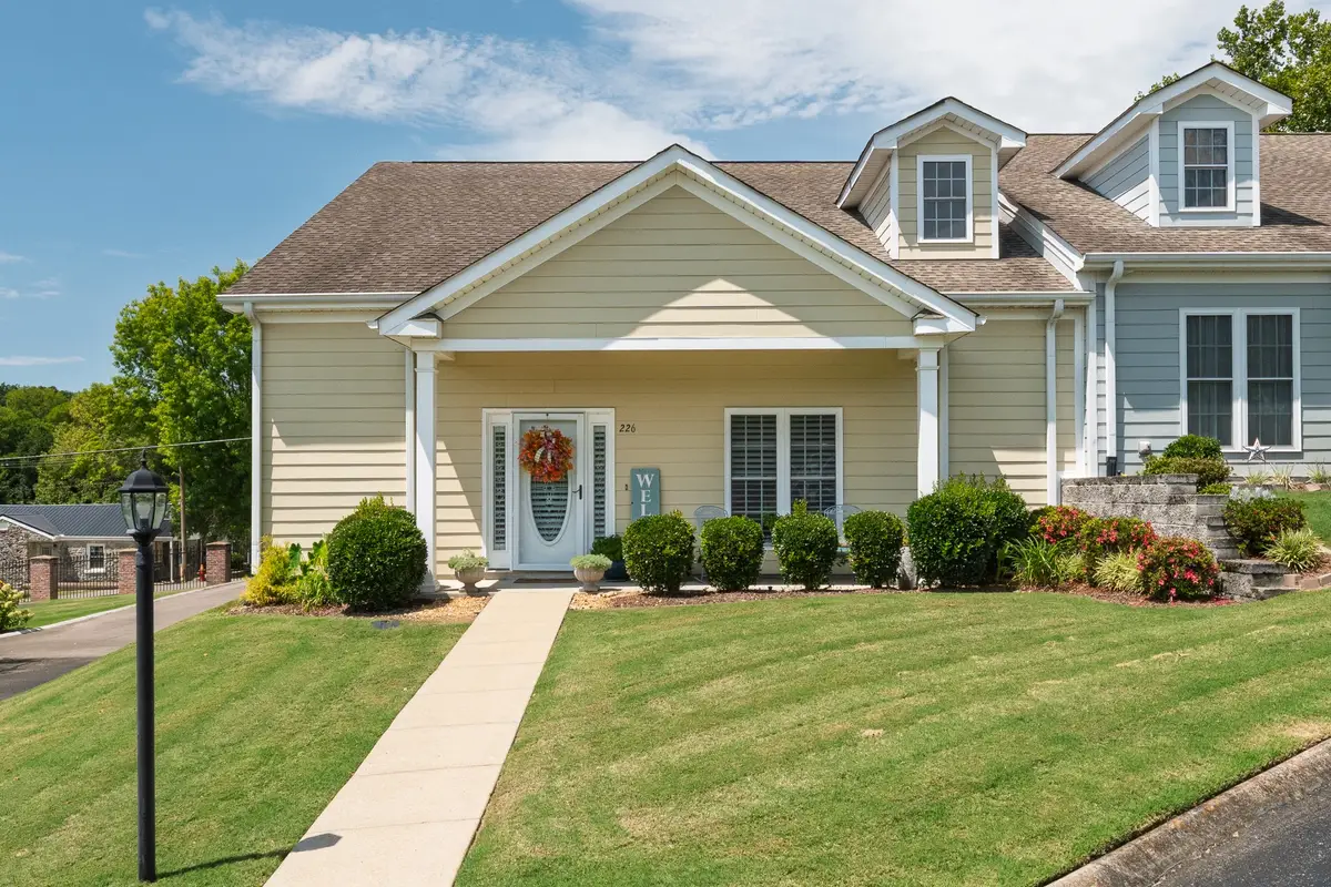226 James Longstreet Blvd, Fayetteville, TN 37334 - #1