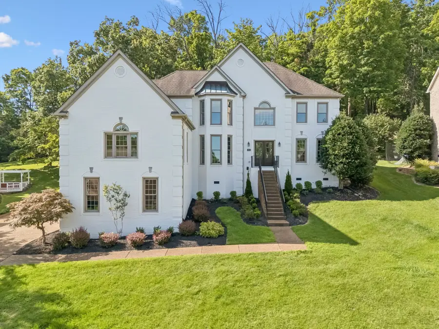 9442 Foothills Dr, Brentwood, TN 37027 - #2