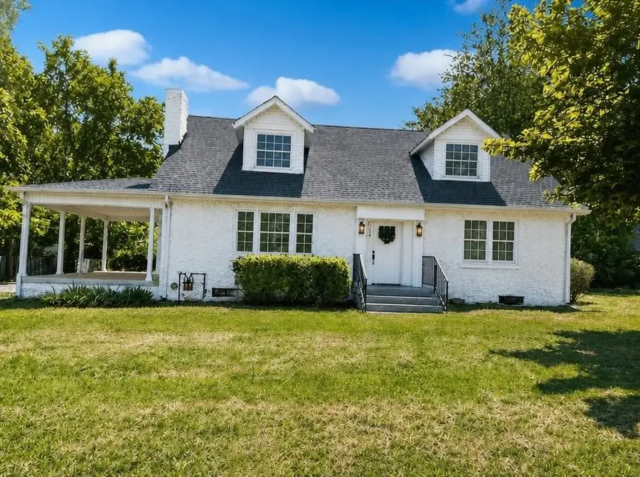 414 College St, Portland, TN 37148 - #2
