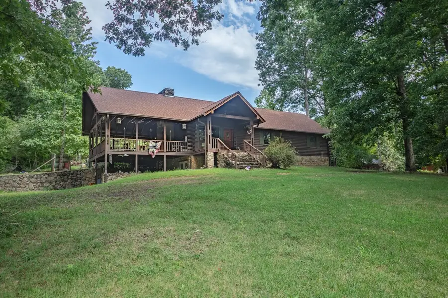 162 Tracy Rd, Hohenwald, TN 38462 - #2