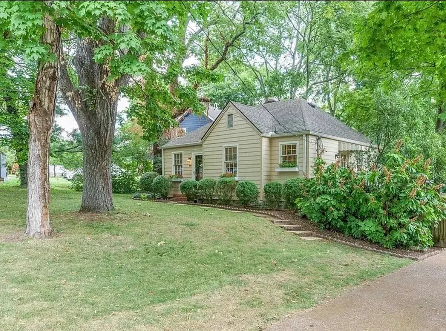 2725 Sharondale Ct, Nashville, TN 37215 - #3