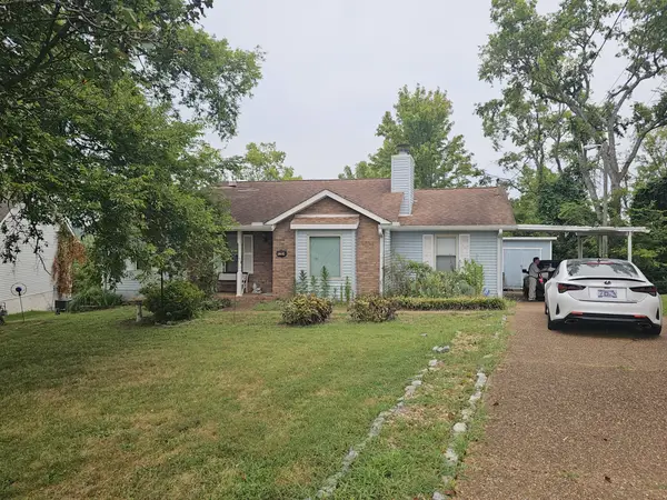 1204 Bellshire Terrace Dr, Nashville, TN 37207