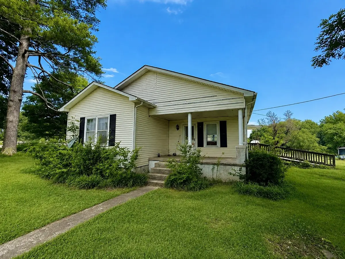 560 State Line Rd, Loretto, TN 38469 - #1