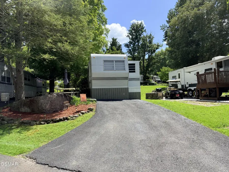 4229 E Parkway #136, Gatlinburg, TN 37738 - #2