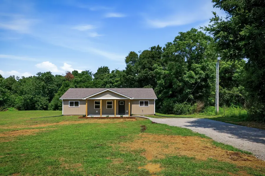 111 Tom Smith Ln, Livingston, TN 38570 - #2