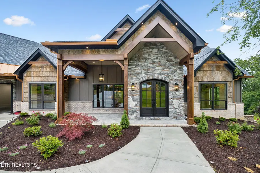 645 Douglas Ridge Drive, Dandridge, TN 37725 - #3