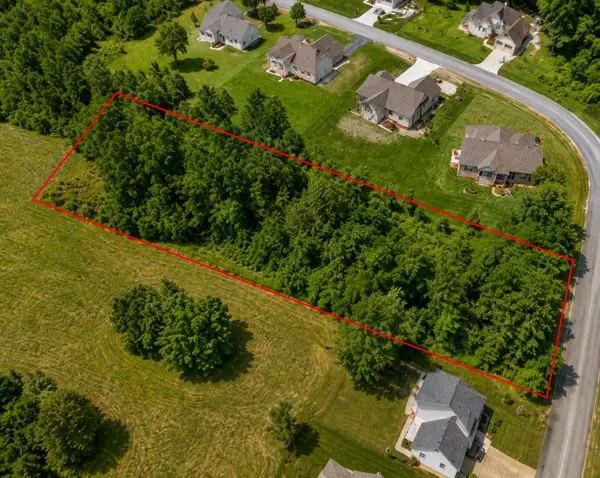 128 Twin Oaks Dr, Rockwood, TN 37854