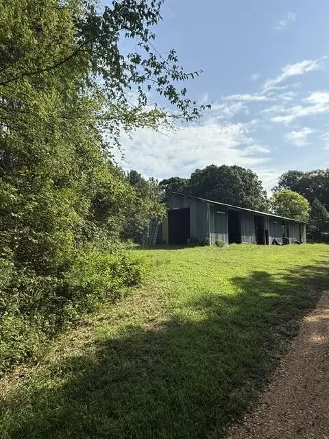 149 Nobles Rd, Paris, TN 38242