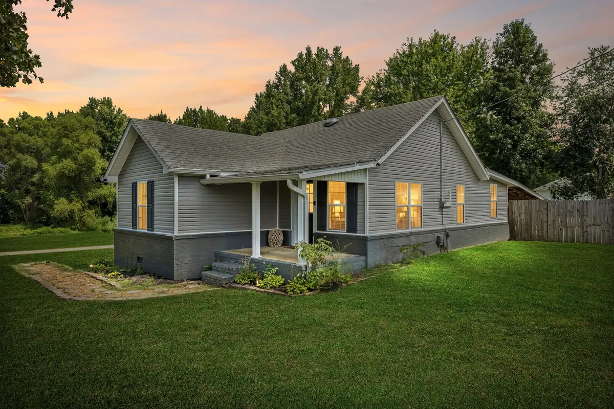 876 Prosser Rd, Leoma, TN 38468 - #1
