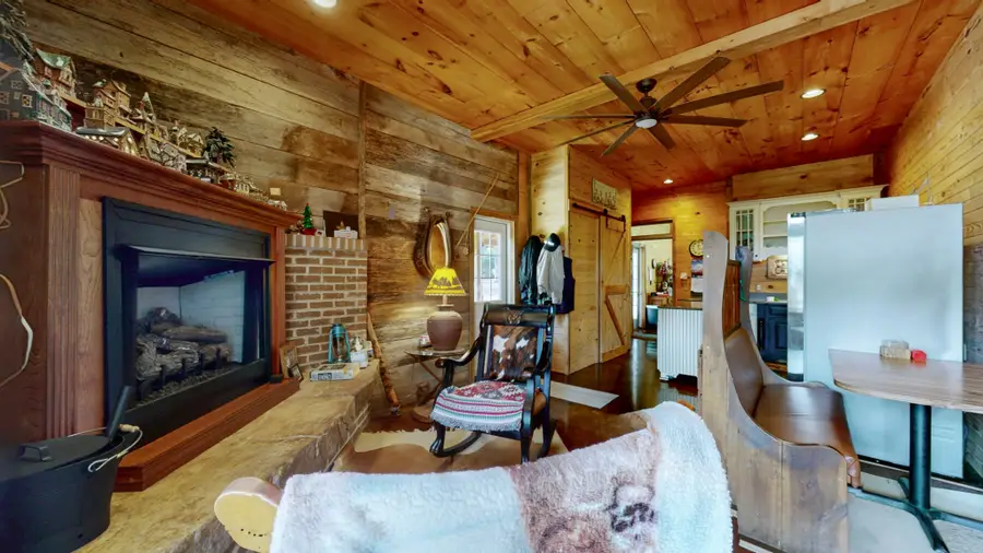 8774 Highway 641 N, Puryear, TN 38251 - #2