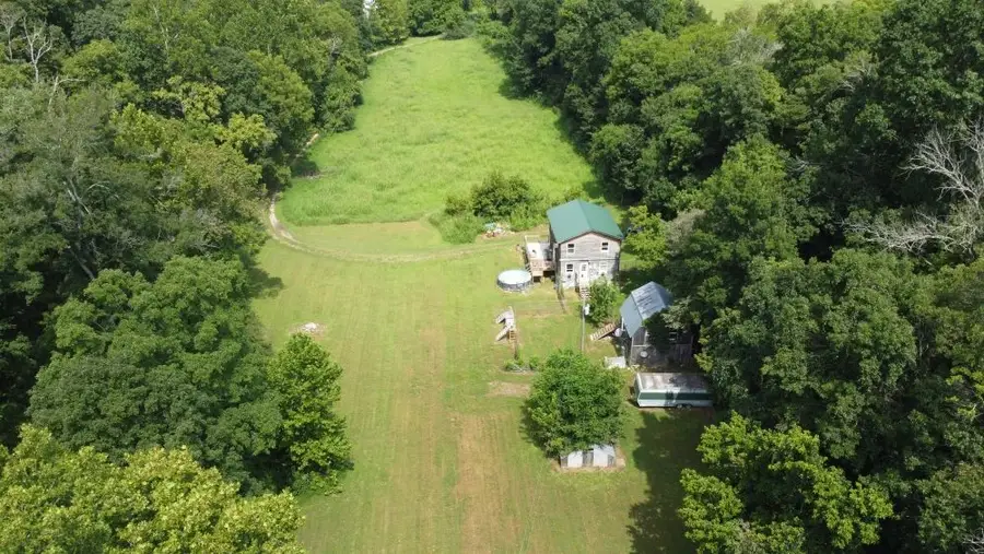 6572 Hassell Creek Rd, Lyles, TN 37098 - #2
