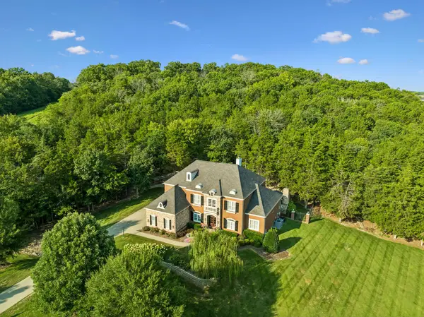 894 Arlington Heights, Brentwood, TN 37027