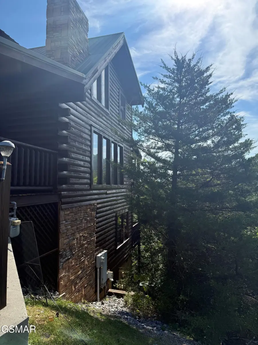 3160 White Falcon Way, Pigeon Forge, TN 37863 - #2