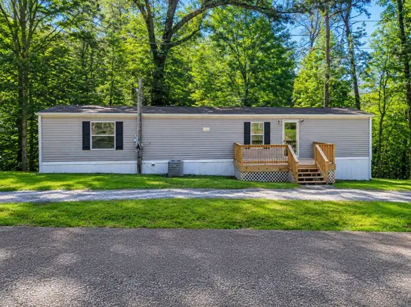 247 Towee Falls Rd, Tellico Plains, TN 37385