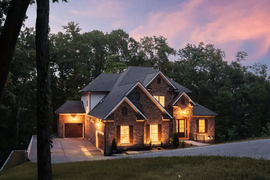 7567 Hallows Dr, Nashville, TN 37221 - #3