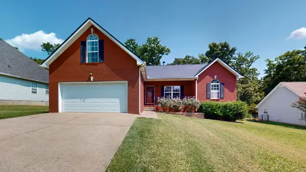 2310 Discovery Ct, La Vergne, TN 37086
