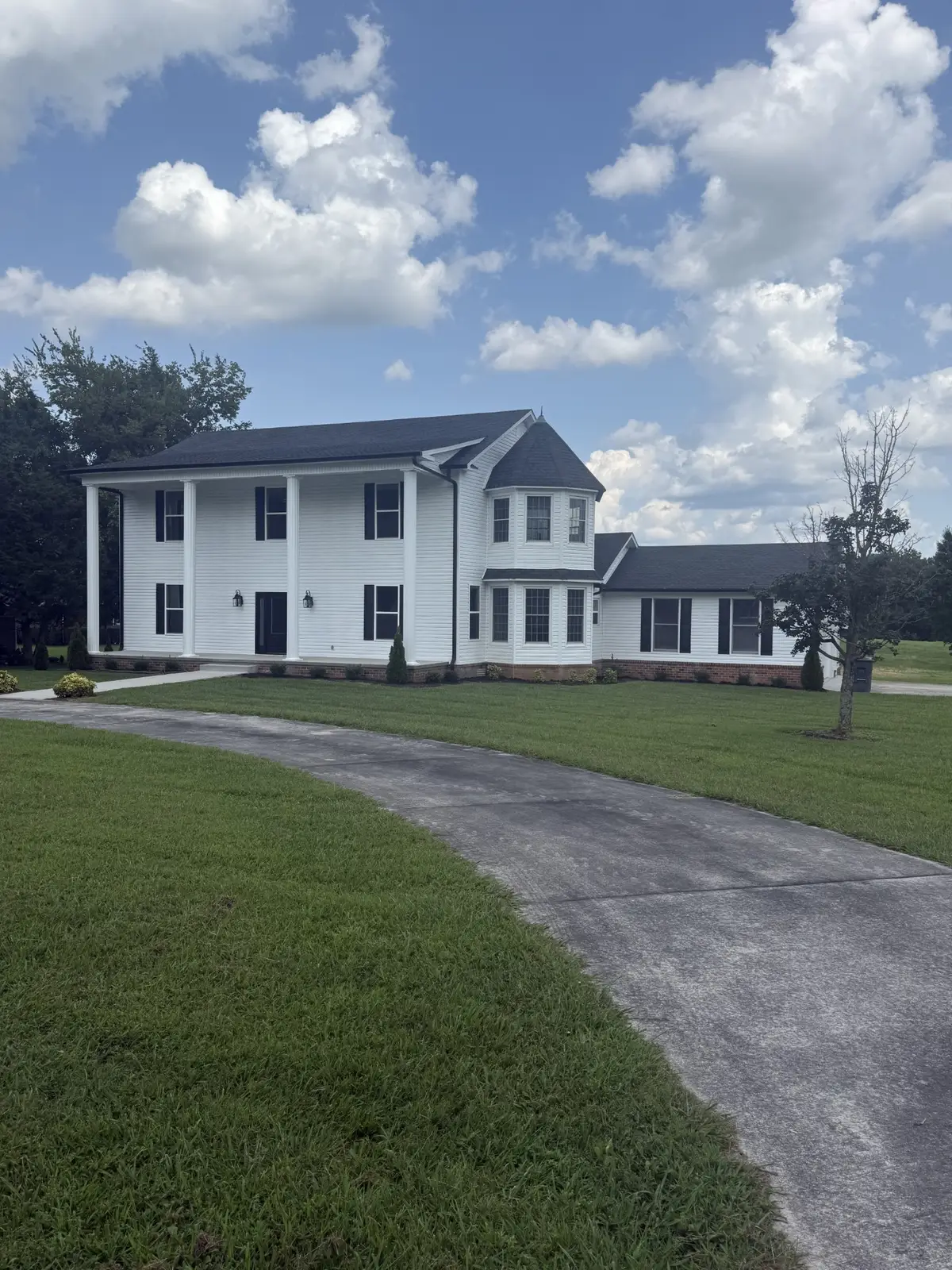 217 Wilson Ln, McMinnville, TN 37110 - #1