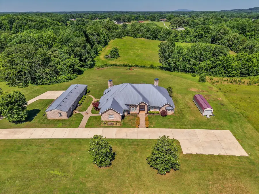 555 Randall Hitchcock Rd, Rock Island, TN 38581 - #2