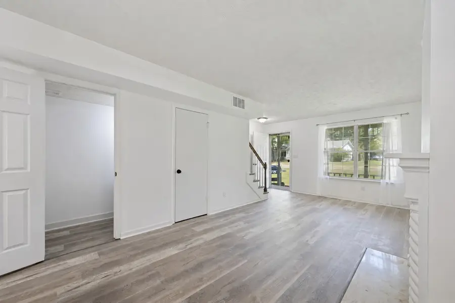 733 Lake Terrace Dr, Nashville, TN 37217 - #3