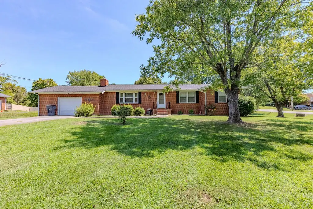 100 Franklin St, McMinnville, TN 37110 - #1