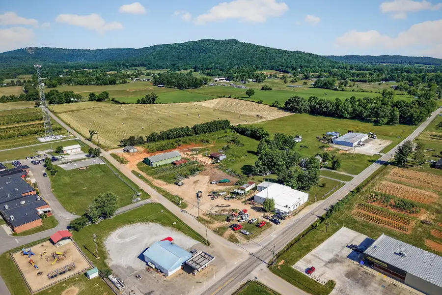 8526 Beersheba Hwy, McMinnville, TN 37110 - #2