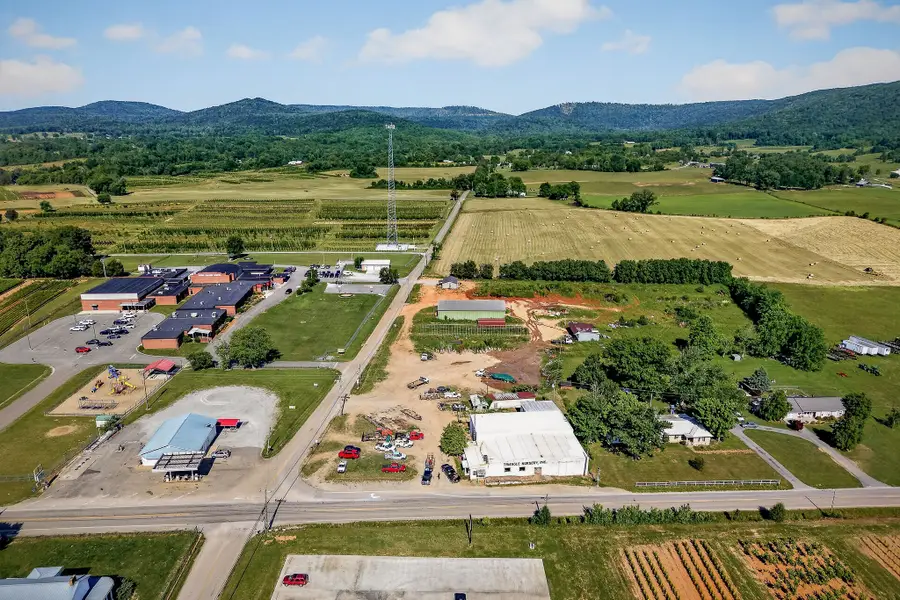 8526 Beersheba Hwy, McMinnville, TN 37110 - #2