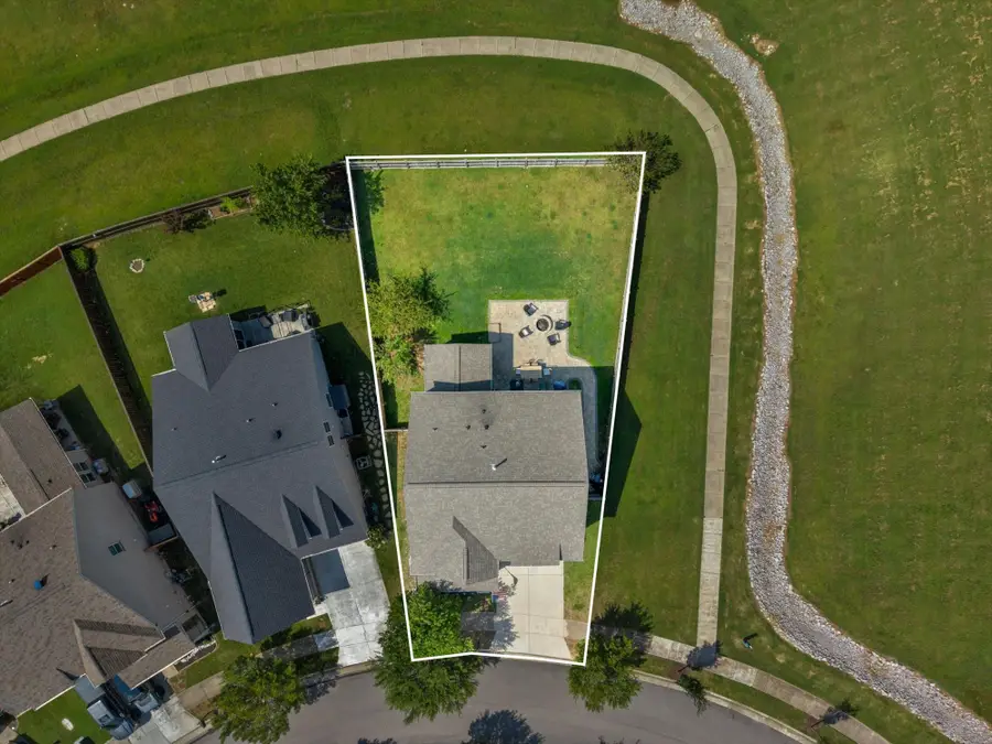 1909 Stonewater Dr, Hermitage, TN 37076 - #2