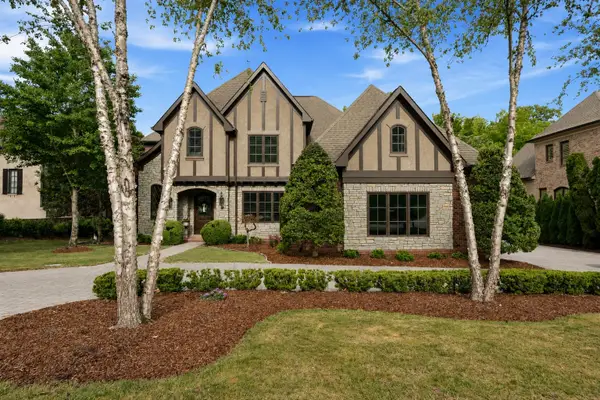517 Excalibur Ct, Franklin, TN 37067