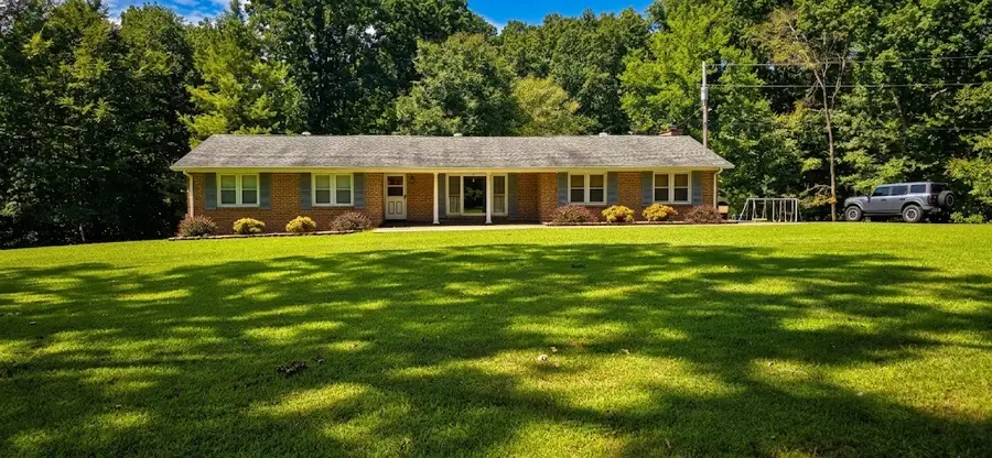 907 Asbury Dr, New Johnsonville, TN 37134 - #3