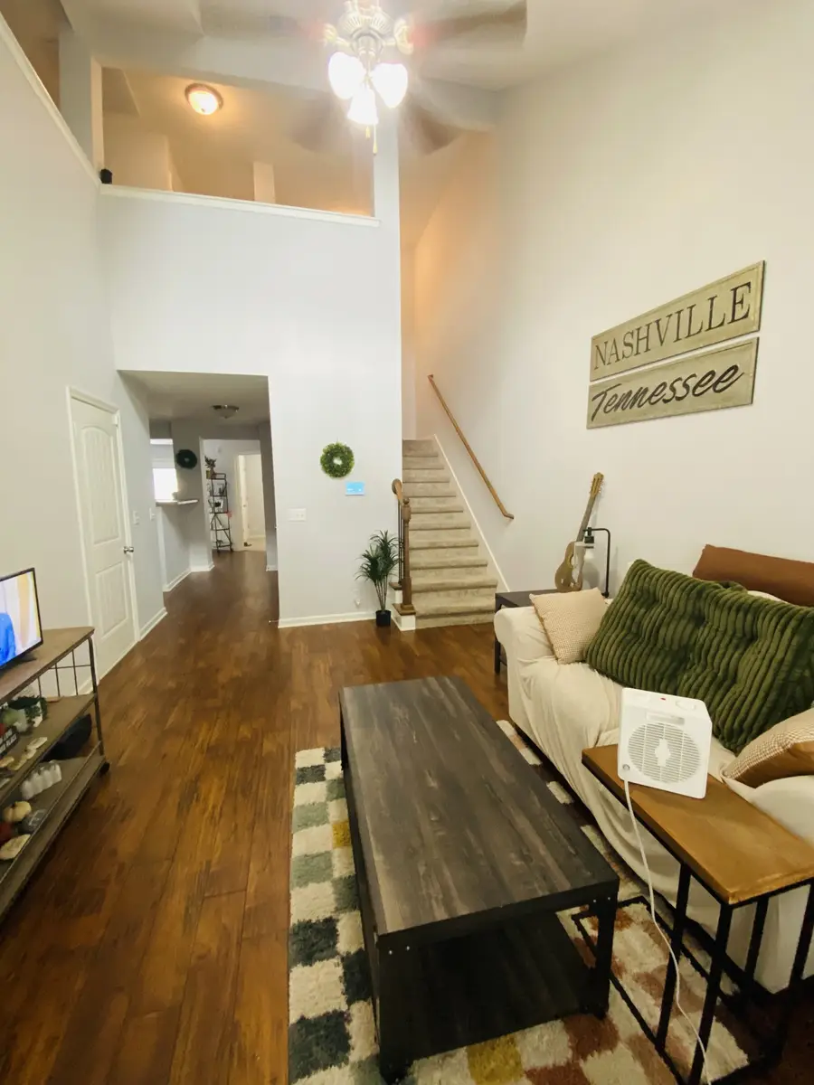 909 Granville Dr, Murfreesboro, TN 37128 - #3