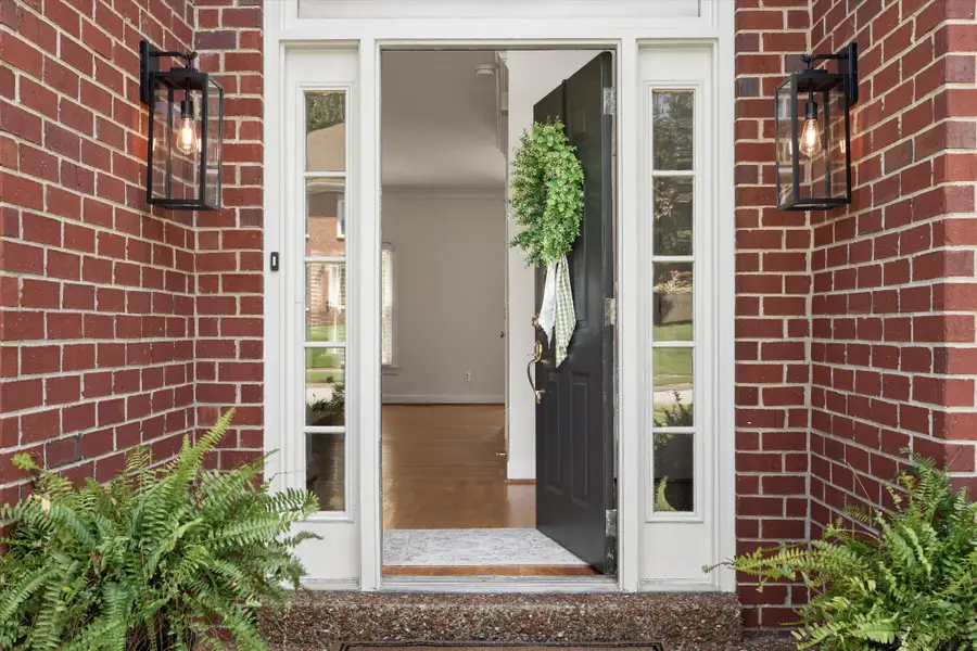 184 Scotsman Ln, Franklin, TN 37064 - #2
