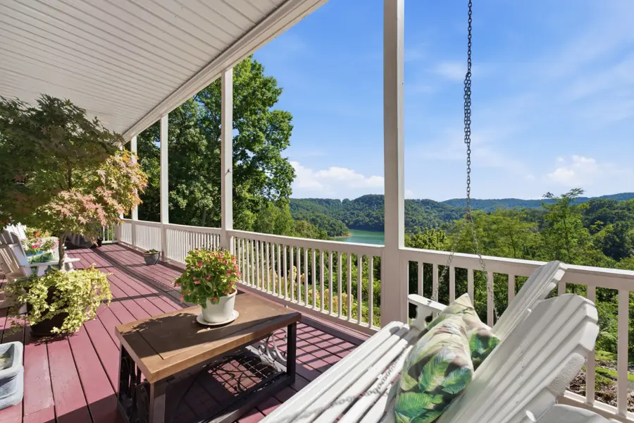 255 Nadia Ln, Smithville, TN 37166 - #2