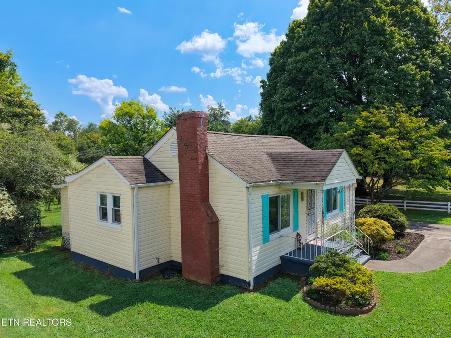 946 E Moody Ave, Knoxville, TN 37920 - #3