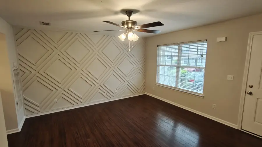 1035 Arlene Dr, La Vergne, TN 37086 - #3