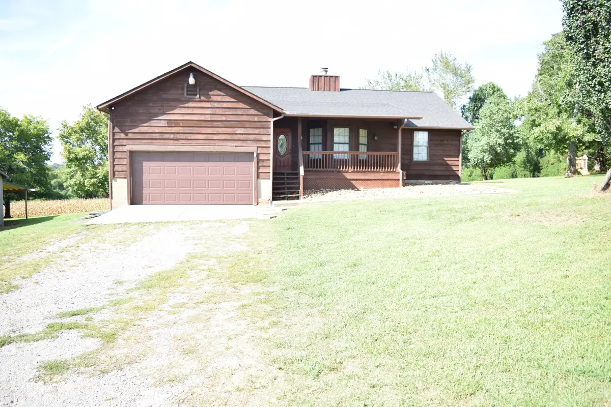 2467 Outlaw Rd, Woodlawn, TN 37191 - #1