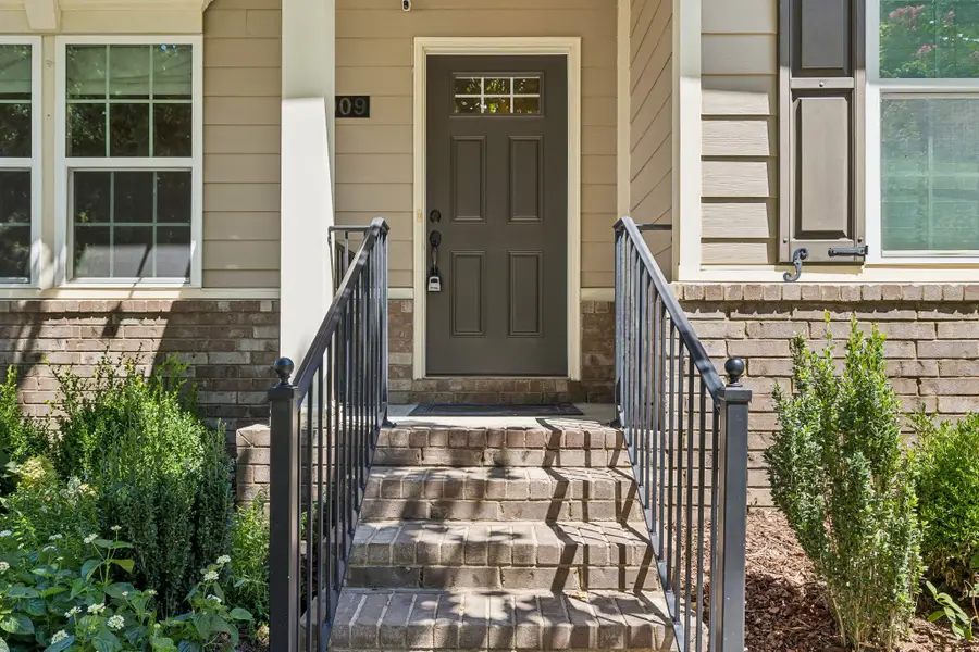 4009 Mossy Rock Ln, Franklin, TN 37064 - #2
