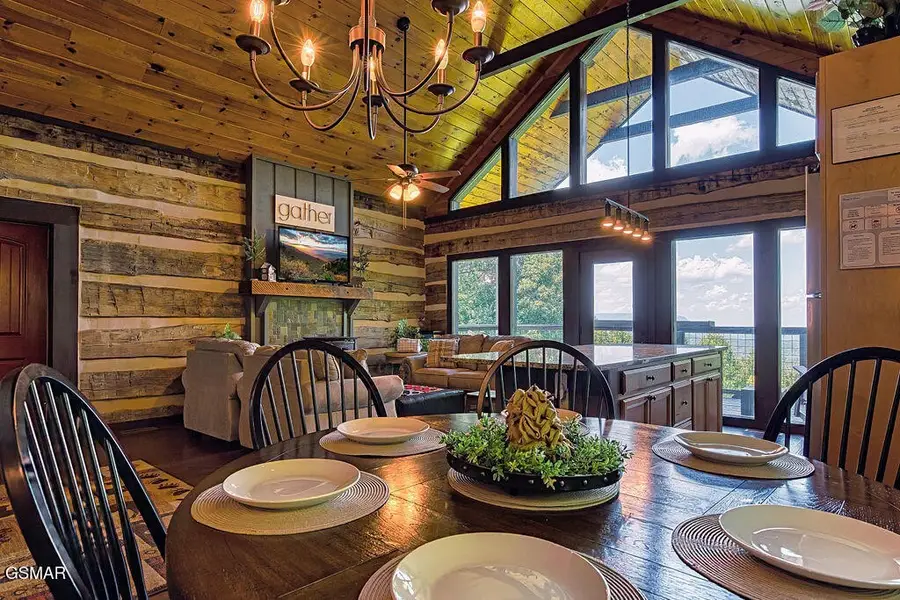 827 Kings Way, Gatlinburg, TN 37738 - #3