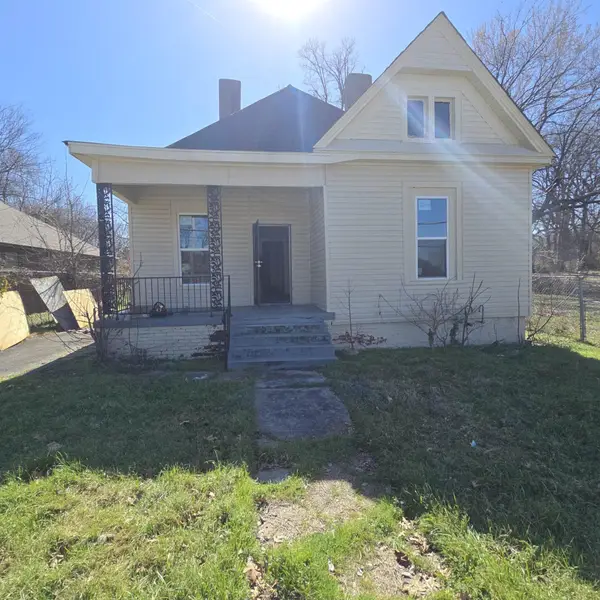 385 Walker Ave, Memphis, TN 38126