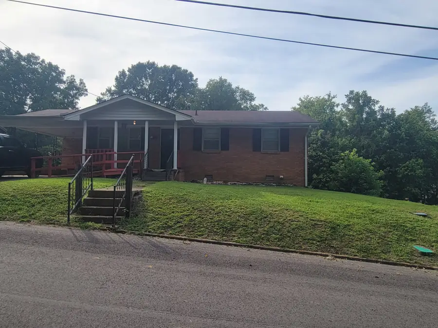 406 Cherry St, Paris, TN 38242 - #2