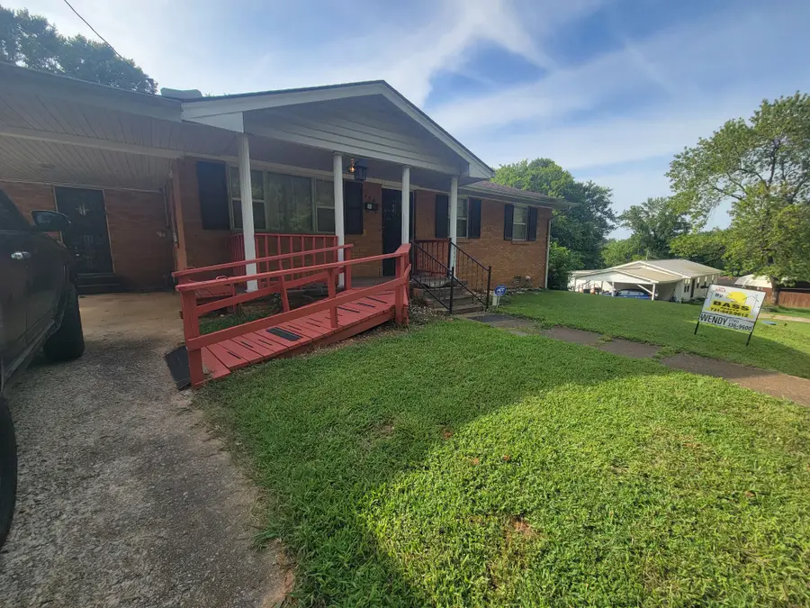 406 Cherry St, Paris, TN 38242 - #3