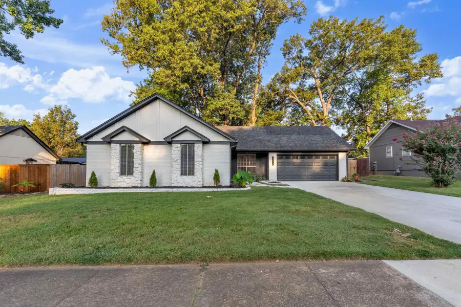 3277 Court St, Bartlett, TN 38134 - #2