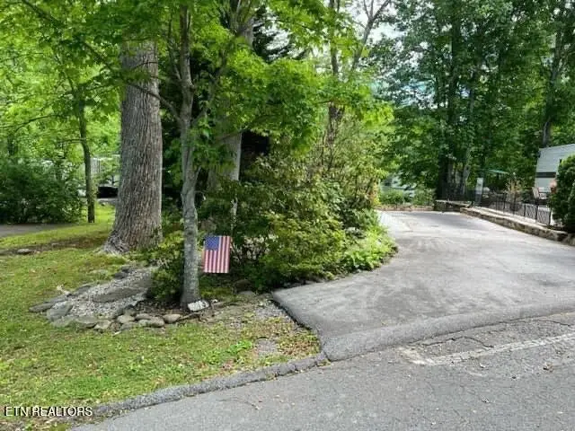 4224 E Parkway Pkwy, Gatlinburg, TN 37738 - #1