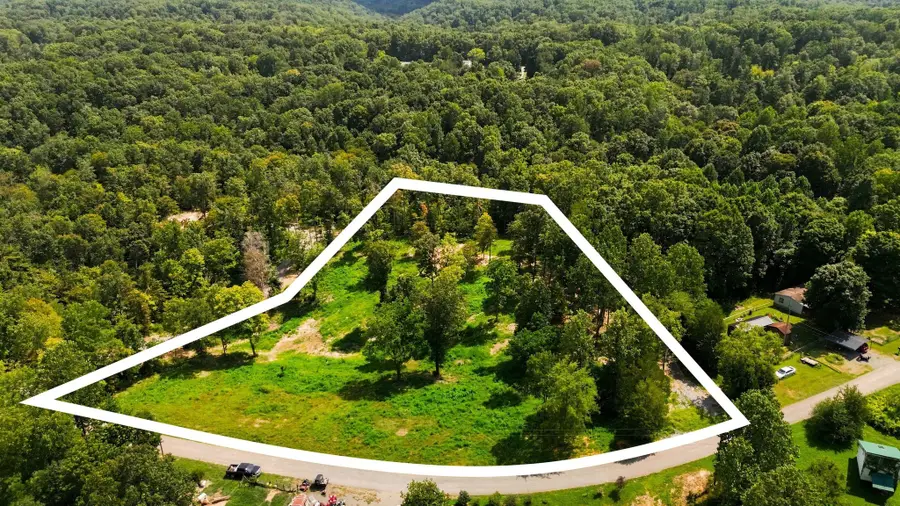 1086 Red Oak Road, Charlotte, TN 37036 - #3