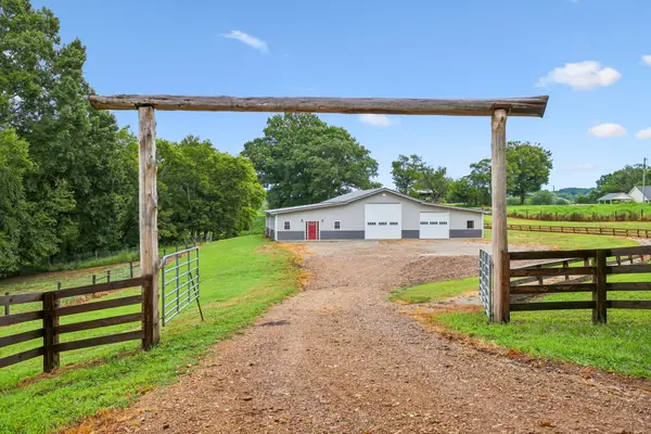 950 Old Agnew Rd, Pulaski, TN 38478